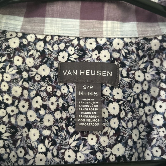 Patterned Men’s button tee - Picture 3 of 4